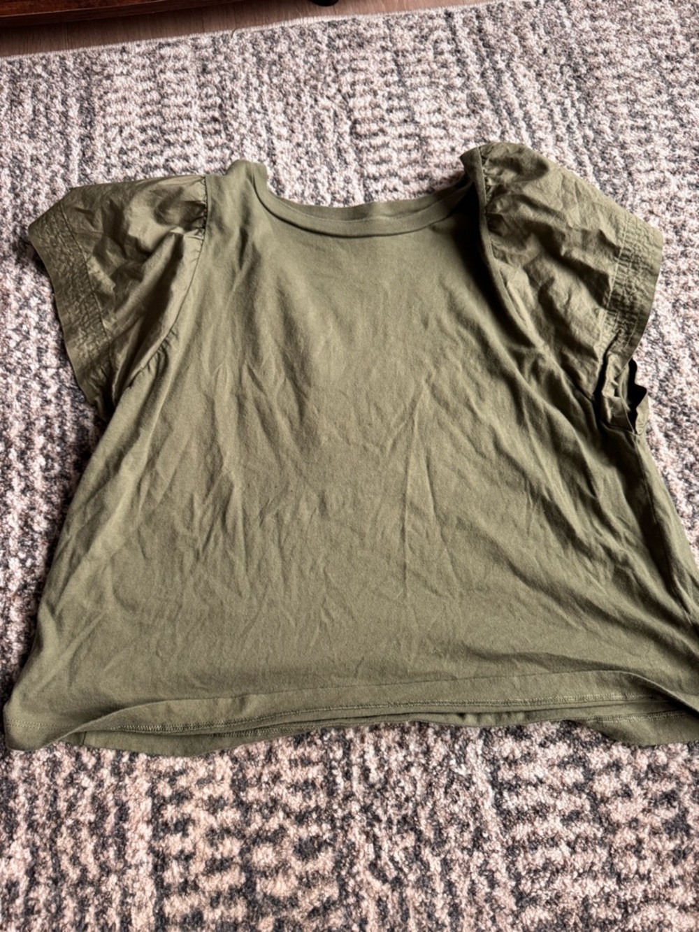 Old Navy Olive Green Puff Sleeve Short Sleeve Tee